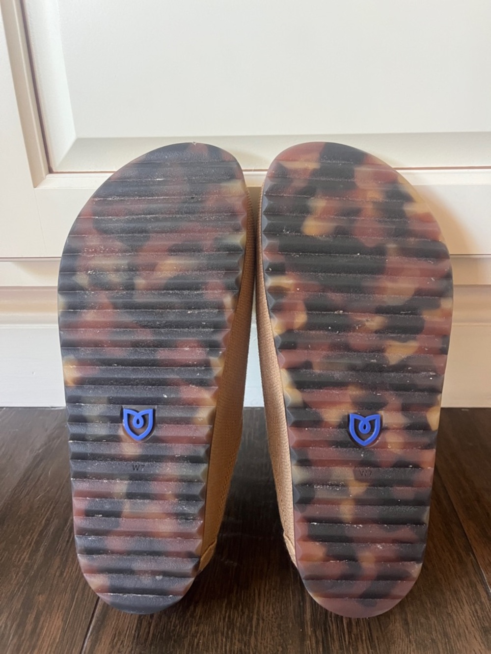 Like New! ROTHYS CASUAL CLOG - Picture 9 of 9